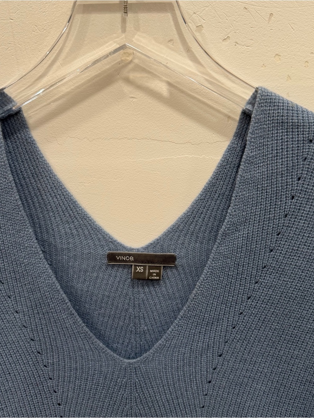 Vince Cashmere Sweater V-Neck Lightweight Knit Light Blue X-Small - Picture 3 of 7
